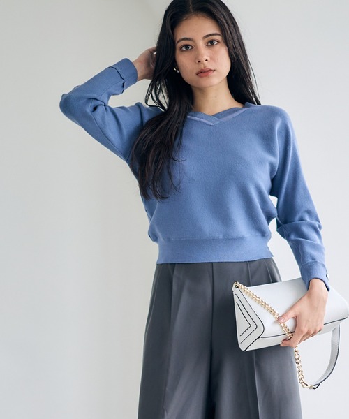 12Twelve Agenda(トゥエルブ アジェンダ)の「前後2wayシアーラメネックドルマンニットプルオーバー(ニット/セーター・レディース・オフホワイト/ブラック/ブルー・M)」の1枚目の写真