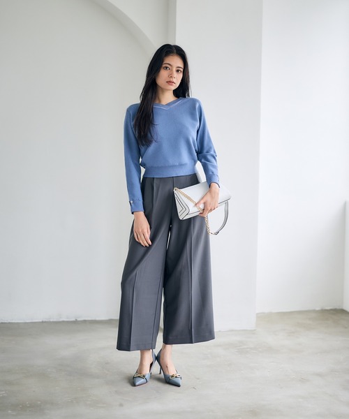 12Twelve Agenda(トゥエルブ アジェンダ)の「前後2wayシアーラメネックドルマンニットプルオーバー(ニット/セーター・レディース・オフホワイト/ブラック/ブルー・M)」の8枚目の写真