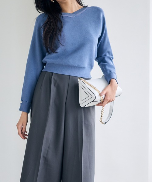12Twelve Agenda(トゥエルブ アジェンダ)の「前後2wayシアーラメネックドルマンニットプルオーバー(ニット/セーター・レディース・オフホワイト/ブラック/ブルー・M)」の6枚目の写真