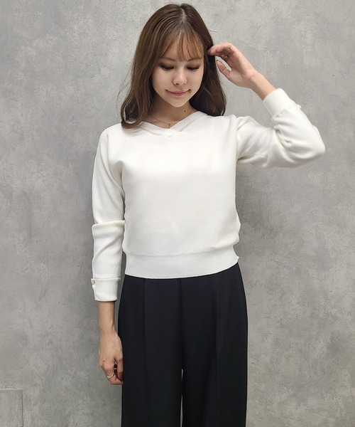 12Twelve Agenda(トゥエルブ アジェンダ)の「前後2wayシアーラメネックドルマンニットプルオーバー(ニット/セーター・レディース・オフホワイト/ブラック/ブルー・M)」の13枚目の写真