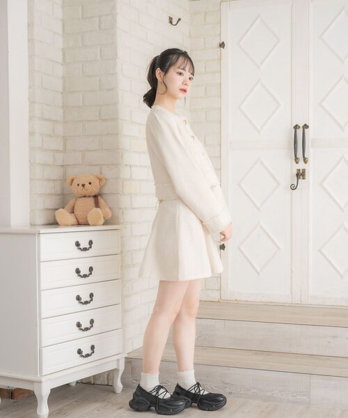 ems excite（エムズエキサイト）の「【セットアップ対応】プレート付ラメツイードJK（ノーカラージャケット・レディース・ベージュ/ナチュラル/ブラック・FREE）」の20枚目の写真