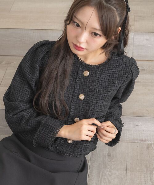 ems excite（エムズエキサイト）の「【セットアップ対応】プレート付ラメツイードJK（ノーカラージャケット・レディース・ベージュ/ナチュラル/ブラック・FREE）」の13枚目の写真