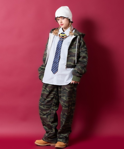 a.p.o.v.（エーピーオービー）の「a.p.o.v. ２タックカモフラスウェットワイドパンツ（スウェットパンツ・メンズ・ブラック/カーキ/ベージュ・ONESIZE）」の5枚目の写真