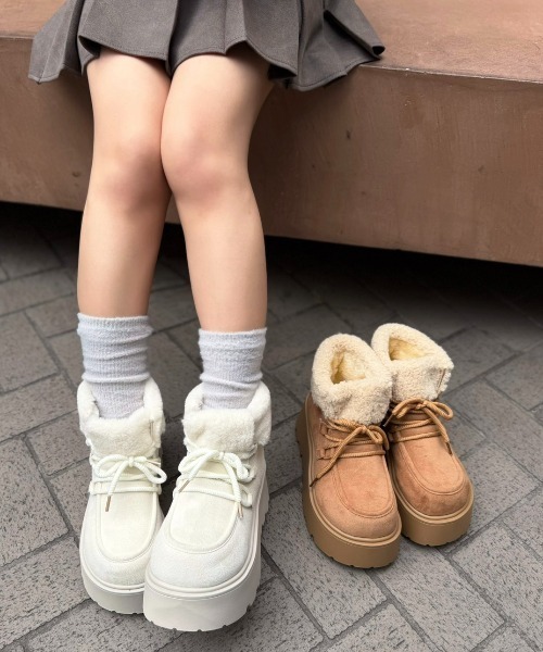 Shoes in Closet(シューズインクローゼット)の「厚底 プラットフォーム レースアップ ボア ムートン ブーツ 5840(ブーツ・レディース・アイボリー/キャメル/ダークブラウン/ベージュ・S/M/L/LL)」の8枚目の写真