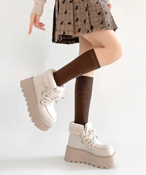 Shoes in Closet(シューズインクローゼット)の「厚底 プラットフォーム レースアップ ボア ムートン ブーツ 5840(ブーツ・レディース・アイボリー/キャメル/ダークブラウン/ベージュ・S/M/L/LL)」の14枚目の写真