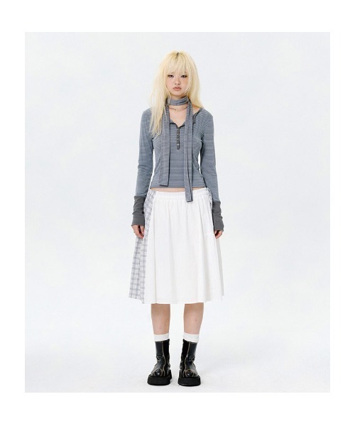 runningHIGH(ランニングハイ)の「A'GEM/9 × .kom 『runningHIGH/ランニングハイ』 BUTTON STRIPE L/S TEE with MUFFLER/ヘンリーネックデザイン マフラー付きボーダー長袖Tシャツ(Tシャツ/カットソー・レディース・ブラック/カーキ・FREE)」の15枚目の写真