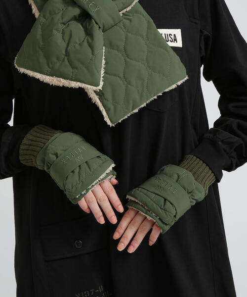 AVIREX（アヴィレックス）の「《直営店限定》QUILTING FUR GLOVE/キルティング ファー グローブ（手袋・レディース・オリーブ系/ブラック・F）」の10枚目の写真