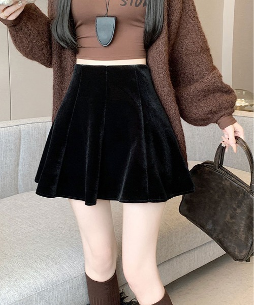 kirakiraShop(キラキラショップ)の「インパン付き ミニ フレア ベロア スカート(スカート・レディース・ブラック・S/L/M)」の8枚目の写真