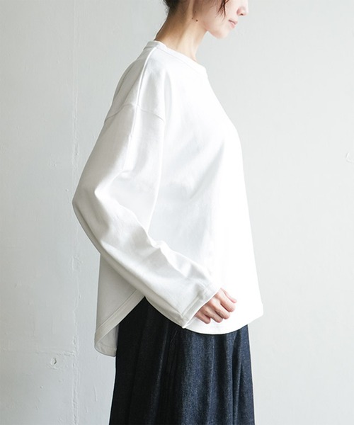 SOLAMONAT(ソラモナ)の「ペンネ天竺 袖タックプルオーバー(Tシャツ/カットソー・レディース・ブラック/ホワイト/キナリ/杢グレー・FREE)」の15枚目の写真