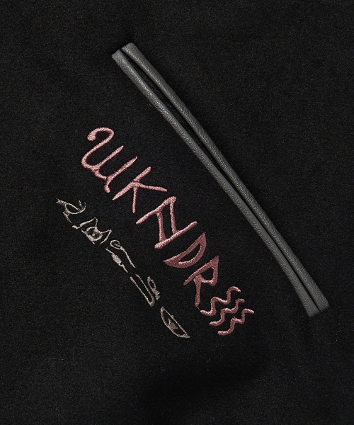 WKNDRS(ウィーキャンドース)の「ILLUMINATI STADIUM JK (BLACK)(スタジャン・レディース・その他・LARGE/X-LARGE/MEDIUM)」の4枚目の写真