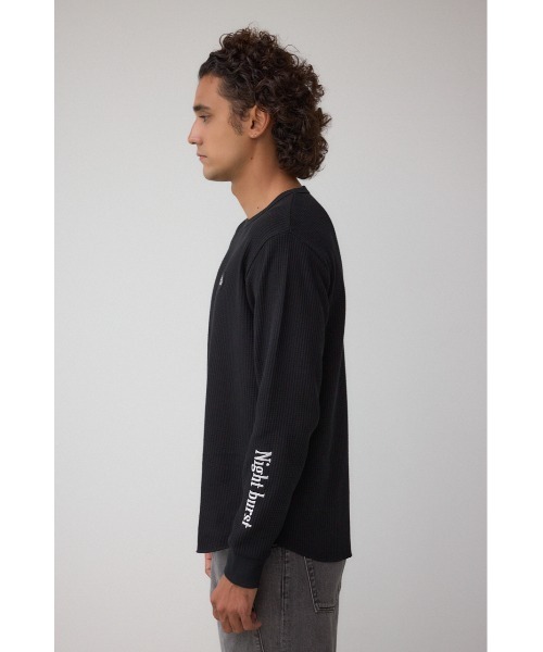 AZUL by moussy（アズールバイマウジー）の「袖刺繍ワッフルトップス（Tシャツ/カットソー・メンズ・グレー/ブラック/ホワイト・SMALL/MEDIUM/LARGE）」の8枚目の写真