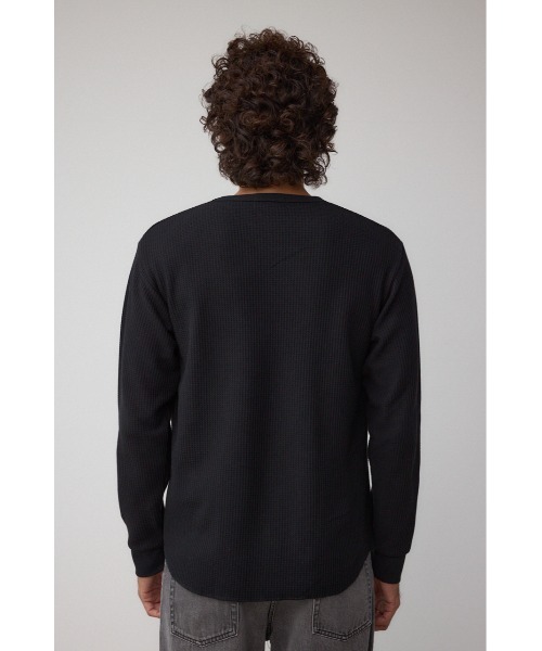 AZUL by moussy（アズールバイマウジー）の「袖刺繍ワッフルトップス（Tシャツ/カットソー・メンズ・グレー/ブラック/ホワイト・SMALL/MEDIUM/LARGE）」の10枚目の写真