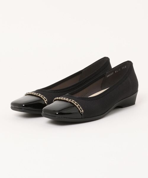 Bridget Birkin(ブリジットバーキン)の「【Bridget Birkin Walk】チェーンモチーフウォーキングパンプス(55227B)(パンプス・レディース・ブラック系その他/ベージュ系その他・22.5/23/23.5/24)」の1枚目の写真