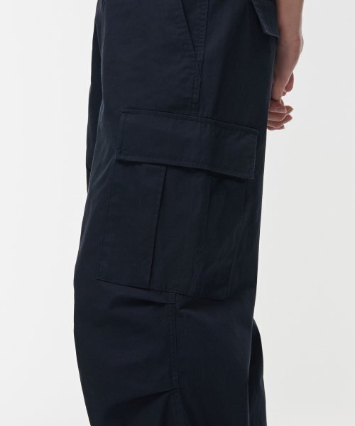 MUSINSA STANDARD（ムシンサスタンダード）の「コットンパラシュートカーゴパンツ[ネイビー]（スウェットパンツ・メンズ・その他・40/38/33/26/27/28/29/42/36/34/32/30/31）」の6枚目の写真