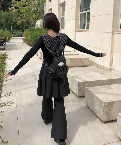 anyonemore（エニワンモア）の「ボーダー配色スナップフードボタンTシャツ（パーカー・レディース・ブラック・FREE）」の15枚目の写真