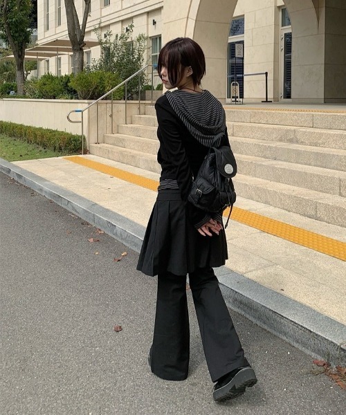 anyonemore（エニワンモア）の「ボーダー配色スナップフードボタンTシャツ（パーカー・レディース・ブラック・FREE）」の13枚目の写真