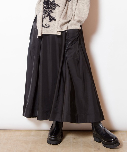 OSMOSIS（オズモーシス）の「ポケットフレアースカート（スカート・レディース・カーキ/ブラック/ブラウン・ONE SIZE）」の2枚目の写真