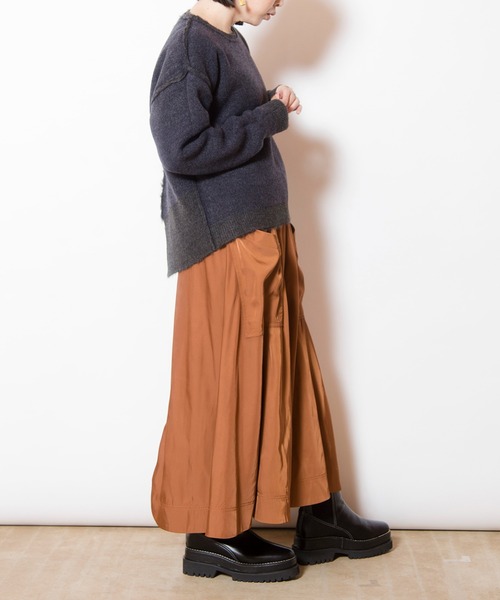 OSMOSIS（オズモーシス）の「ポケットフレアースカート（スカート・レディース・カーキ/ブラック/ブラウン・ONE SIZE）」の4枚目の写真