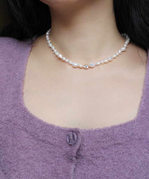 NOIR DE POUPEE（ノワールドプーペ）の「【WEB限定】silver925 淡水パールczワンポイントネックレス45cm（ネックレス・レディース・ゴールド・FREE）」の3枚目の写真