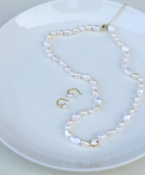 NOIR DE POUPEE（ノワールドプーペ）の「【WEB限定】silver925 淡水パールczワンポイントネックレス45cm（ネックレス・レディース・ゴールド・FREE）」の4枚目の写真