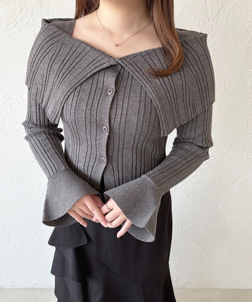 apres jour(アプレジュール)の「オフショル風ビッグカラーニットカーディガン(カーディガン/ボレロ・レディース・ボルドー/ブラック/アイボリー/チャコールグレー・X-LARGE/フリー)」の11枚目の写真