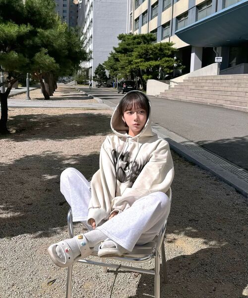 URBANSTOFF(アーバンストッフ)の「ディストレスドフードパーカー(クリーム)(パーカー・レディース・その他・MEDIUM/LARGE)」の10枚目の写真