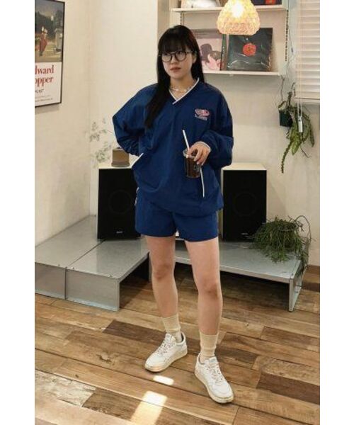 MENASOO(ミナス)の「HEARTTRACK VNECK NYLON ANORAK JACKET_NAVY(ナイロンジャケット・レディース・ネイビー・FREE)」の20枚目の写真