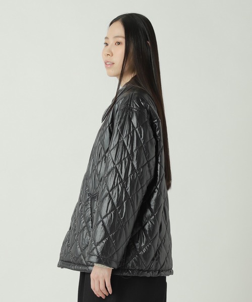 ZUCCa（ズッカ）の「GLOSSY QUILT COAT / S（ブルゾン・レディース・ブラック/カーキ・M size）」の3枚目の写真