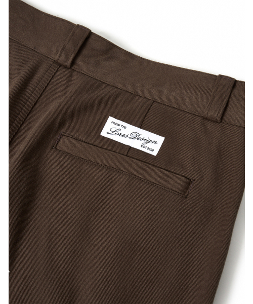 LORES（ロアス）の「Pintuck Chino Pants - Brown（その他パンツ・レディース・その他・LARGE/MEDIUM）」の4枚目の写真