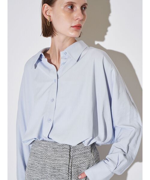 ELENDEEK（エレンディーク）の「ドルマンフィブリルシャツ（シャツ/ブラウス・レディース・オフホワイト/ライトブルー/イエロー・FREE）」の4枚目の写真