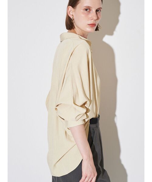 ELENDEEK（エレンディーク）の「ドルマンフィブリルシャツ（シャツ/ブラウス・レディース・オフホワイト/ライトブルー/イエロー・FREE）」の20枚目の写真