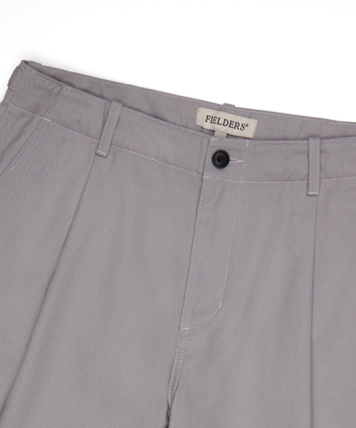 FIELDERS(フィールダーズ)の「BASIC STANDARD FIT ONE-TUCK SHORTS GREY(その他パンツ・メンズ・その他・MEDIUM/LARGE)」の4枚目の写真