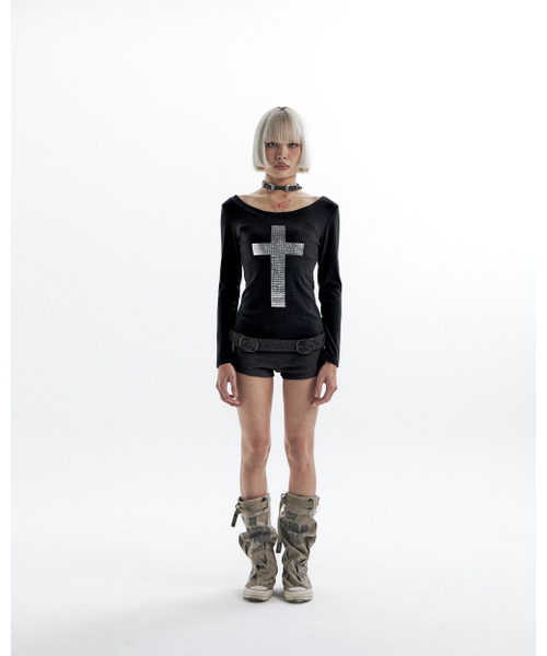 KAIYA(カイヤ)の「silver cross long sleeve - black(Tシャツ/カットソー・レディース・その他・FREE)」の2枚目の写真