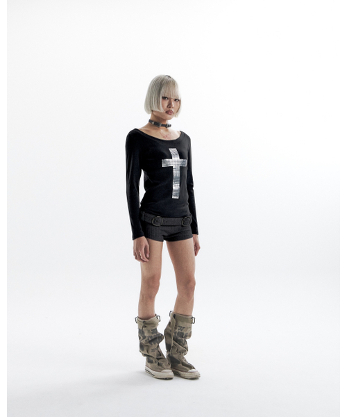 KAIYA(カイヤ)の「silver cross long sleeve - black(Tシャツ/カットソー・レディース・その他・FREE)」の3枚目の写真