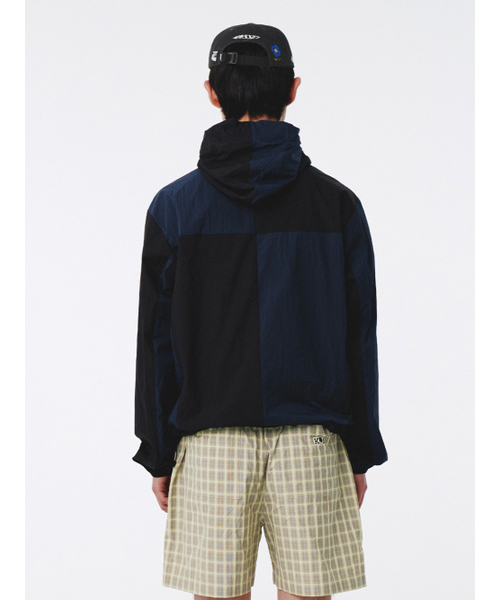 KIJUN MEN(キジュンメンズ)の「Paneled Windbreaker Navy Black(ナイロンジャケット・メンズ・その他・LARGE/X-LARGE/MEDIUM)」の4枚目の写真