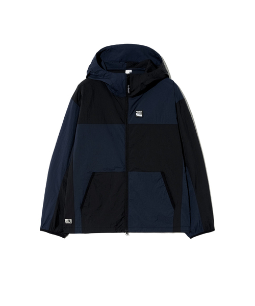 KIJUN MEN(キジュンメンズ)の「Paneled Windbreaker Navy Black(ナイロンジャケット・メンズ・その他・LARGE/X-LARGE/MEDIUM)」の2枚目の写真
