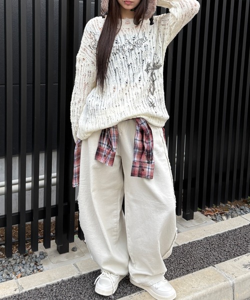 Figments(フィグメンツ)の「ナンバーパッチカーブワイドパンツ(その他パンツ・レディース・チャコールグレー/アイボリー・SMALL/MEDIUM)」の5枚目の写真