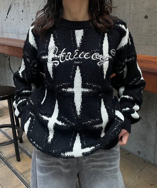 ROGER AND RAW（ロジャーアンドロウ）の「クロスジャガードニットプルオーバー（ニット/セーター・レディース・ブラック/ライトブラウン・FREE）」の2枚目の写真