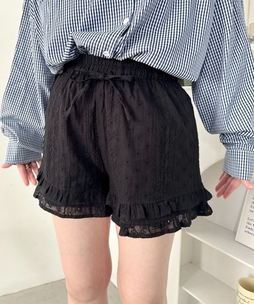 SOLLON.（ソルロン）の「コットンレースフリルショートパンツ（その他パンツ・レディース・ブラック/ホワイト・FREE）」の16枚目の写真