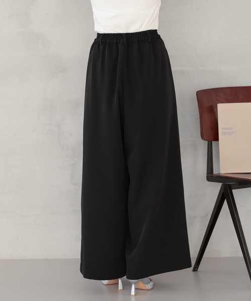 TOKYO OFFICA（トーキョーオフィカ）の「卒業式・入学式・学校行事・結婚式 対応 パンツスーツ セットアップ ママ ウエストマークジャケット×ワイドパンツ クラシックテーラード ウエストタイ セレモニー オフィスカジュアル スーツ（スーツセット・レディース・ベージュ/チャコール/ブラック・M/L）」の11枚目の写真