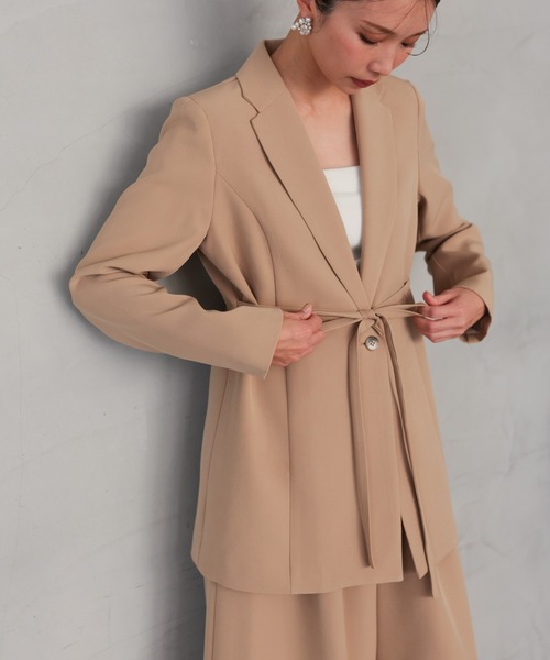 TOKYO OFFICA（トーキョーオフィカ）の「卒業式・入学式・学校行事・結婚式 対応 パンツスーツ セットアップ ママ ウエストマークジャケット×ワイドパンツ クラシックテーラード ウエストタイ セレモニー オフィスカジュアル スーツ（スーツセット・レディース・ベージュ/チャコール/ブラック・M/L）」の20枚目の写真