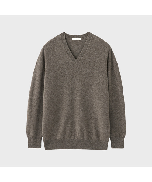 SUARE(スアレ)の「カシミヤウールオーバーサイズVネックニット - 4カラー(ニット/セーター・メンズ・アイボリー/ブラウン/ミックスグレー/チャコールグレー・FREE)」の4枚目の写真