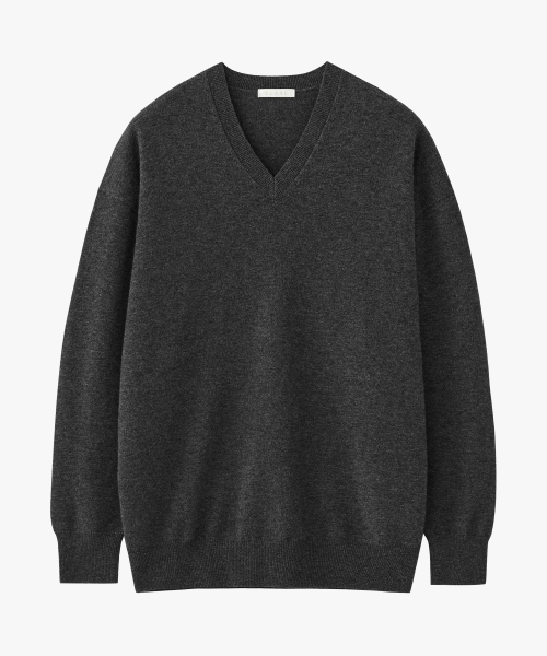 SUARE(スアレ)の「カシミヤウールオーバーサイズVネックニット - 4カラー(ニット/セーター・メンズ・アイボリー/ブラウン/ミックスグレー/チャコールグレー・FREE)」の8枚目の写真