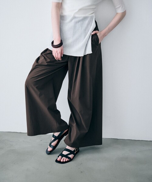 uncrave(アンクレイヴ)の「クールタッチカラータイプライター ワイドパンツ(その他パンツ・レディース・レッド系/ホワイト系/ローズ系/ブラック系/ダークブラウン系/ベージュ系・2/1/0)」の3枚目の写真