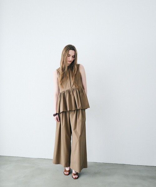 uncrave(アンクレイヴ)の「クールタッチカラータイプライター ワイドパンツ(その他パンツ・レディース・レッド系/ホワイト系/ローズ系/ブラック系/ダークブラウン系/ベージュ系・2/1/0)」の9枚目の写真