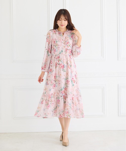 Rose Tiara（ローズティアラ）の「シフォンプリントワンピース（ワンピース・レディース・ブラック/ピンク・42/46）」の2枚目の写真