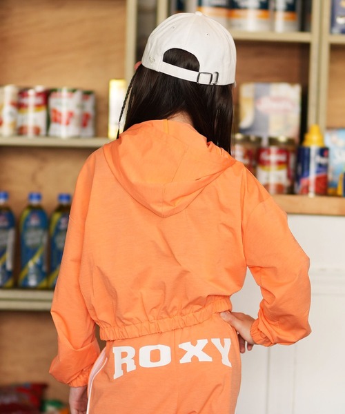 ROXY(ロキシー)の「ROXY/ロキシー ROXY キッズ フードラッシュガード 別注 MINI SALTY SQUAD HOODIE TLY261652M(その他アウター・キッズ・オレンジ/ホワイト・150cm/140cm/130cm)」の8枚目の写真