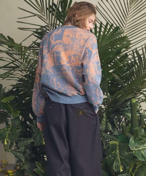 MAISON SPECIAL(メゾンスペシャル)の「《UNISEX》Scarf Collage Jacquard Prime-Over Crew Neck Knit Pullover/スカーフコラージュジャガードプライムオーバークルーネックニットプルオーバー【MAISON SPECIAL/メゾンスペシャル】(ニット/セーター・メンズ・ブラック/マルチ・0/1/2)」の7枚目の写真