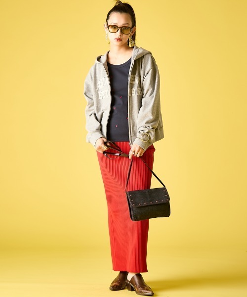 GEVS.(ジェイヴィス)の「ジップアップパーカー<大きいサイズ有>GEVS.(パーカー・レディース・ブラック/グレー・M/L/LL/3L/4L/5L)」の3枚目の写真