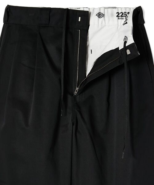 N.HOOLYWOOD COMPILE（N.ハリウッド コンパイル）の「N.HOOLYWOOD COMPILE × Dickies / 2TUCKS TROUSERS（その他パンツ・メンズ・ブラック/トップグレー/カーキ・42/40/38/36）」の4枚目の写真